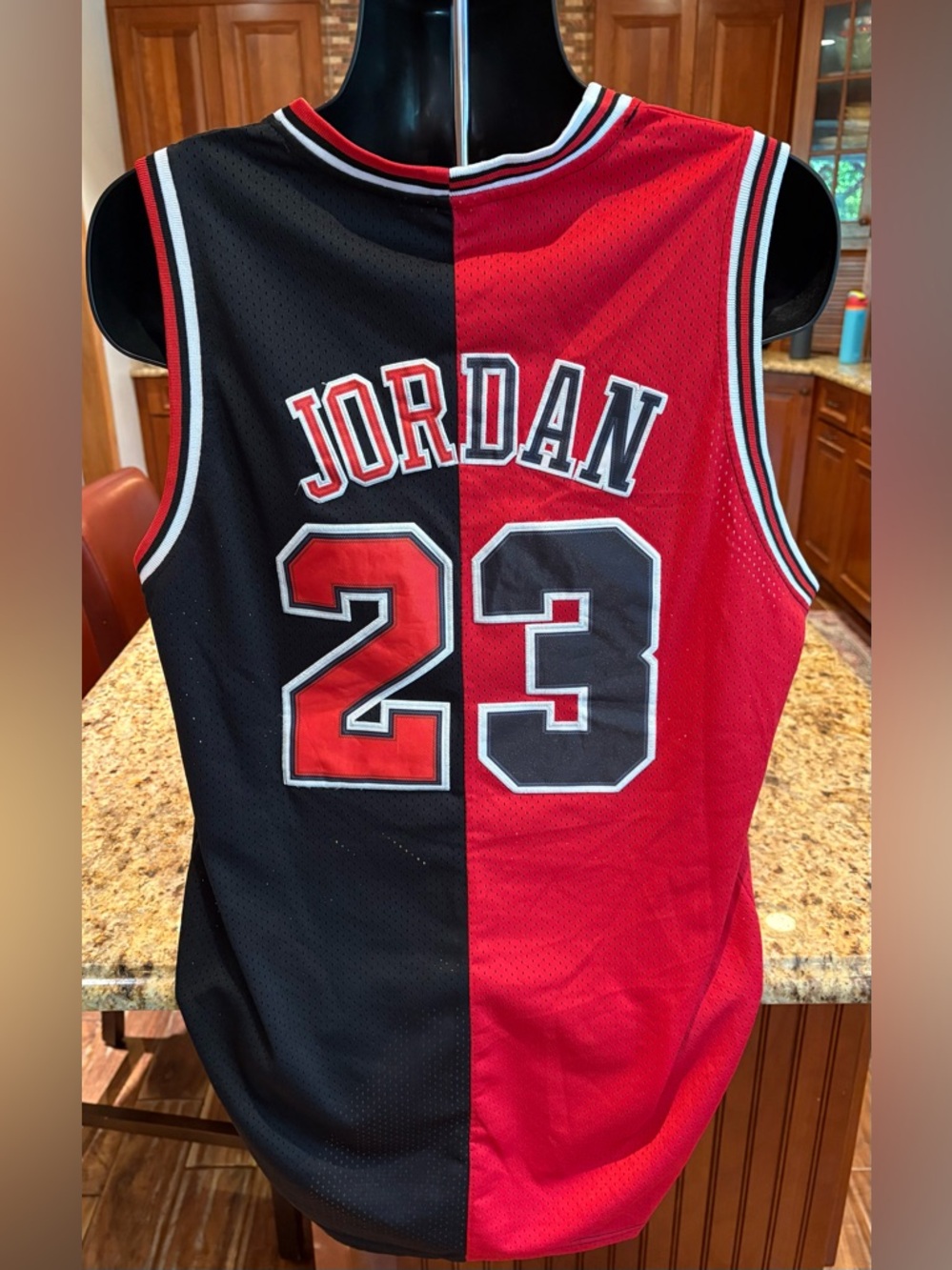 Men's Chicago Bulls Michael Jordan Mitchell & Ness. 1997-98 Hardwood Classic. XL